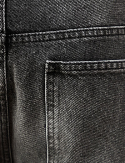 Jeans loose longueur 32 en coton denim noir homme