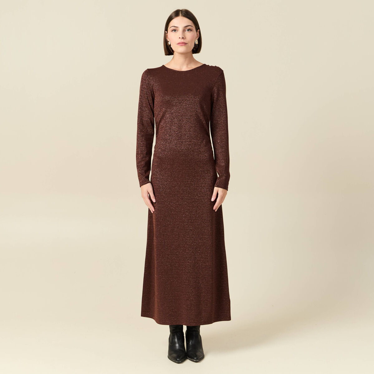 Robe longue ajust&eacute;e manches longues marron femme