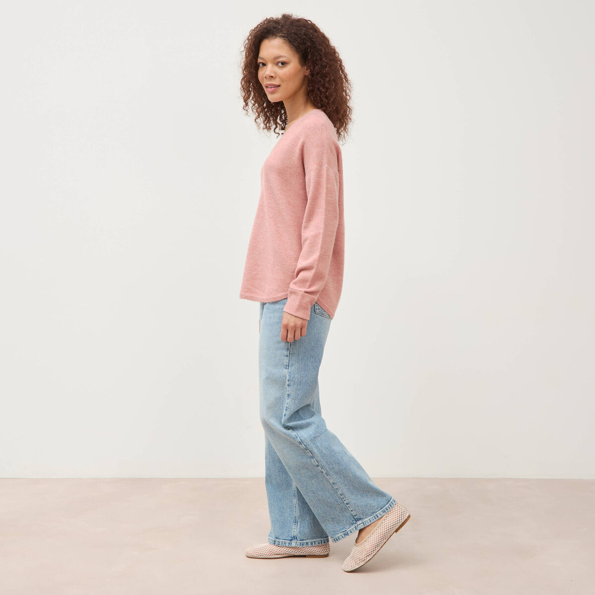 Pull manches longues col en V rose clair femme