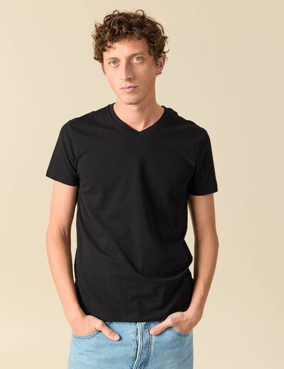 T-shirt ajust&eacute; col v manches courtes noir homme