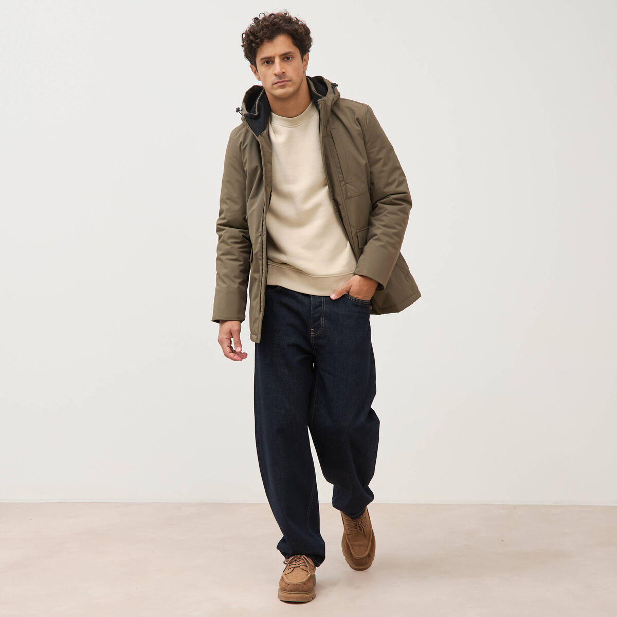Parka longue droite &agrave; capuche taupe homme