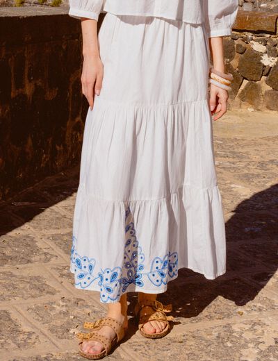 Jupe longue évasée brodée ecru femme