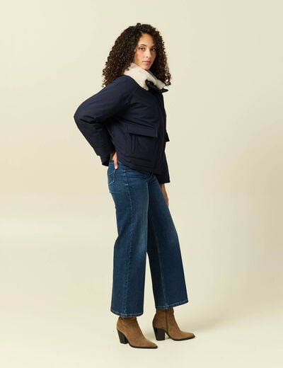 Manteau droit court col classique bleu fonc&eacute; femme
