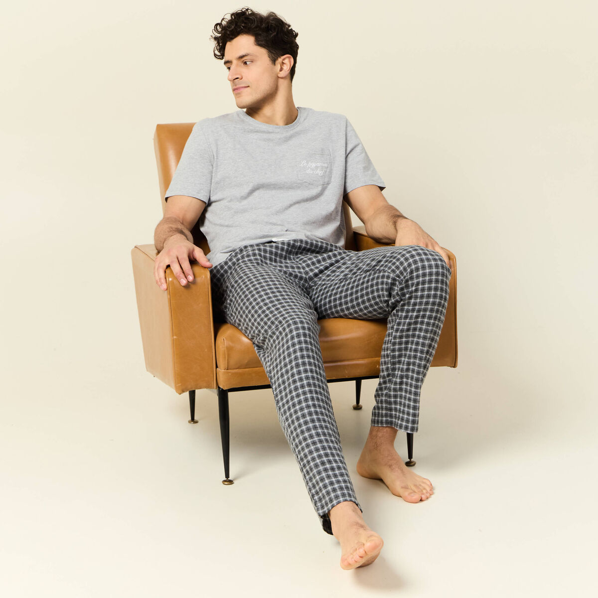 Ensemble pyjama 2 pi&egrave;ces gris clair homme
