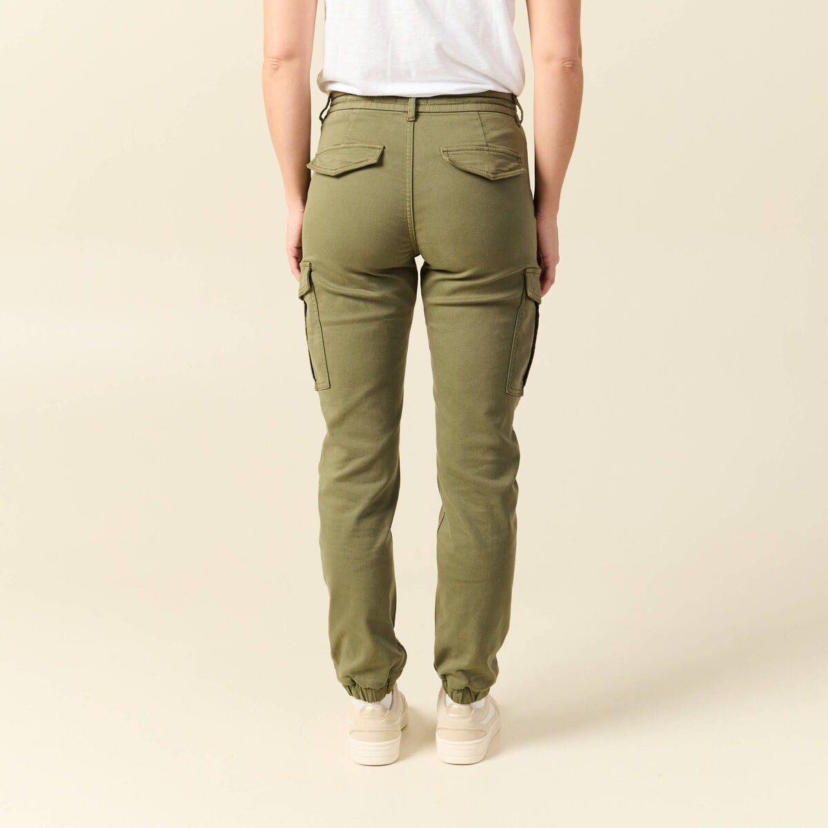 Pantalon cargo battle 7/8&egrave;me en maille vert kaki femme