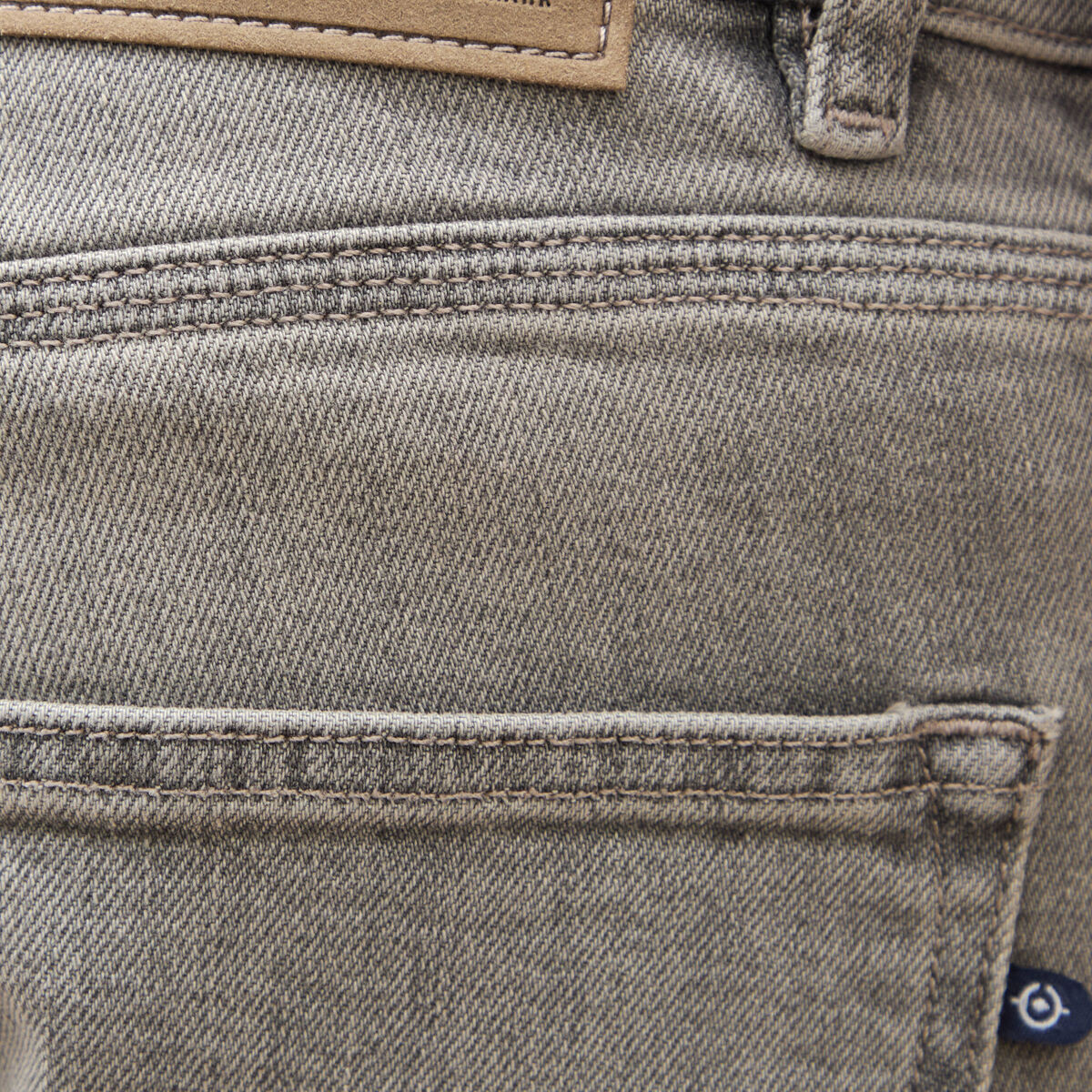 Jeans straight longueur 32 en coton denim snow gris homme