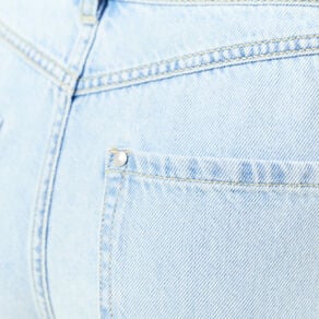 short droit en jean a pinces denim bleach femme Short droit en jean à pinces denim bleach femme