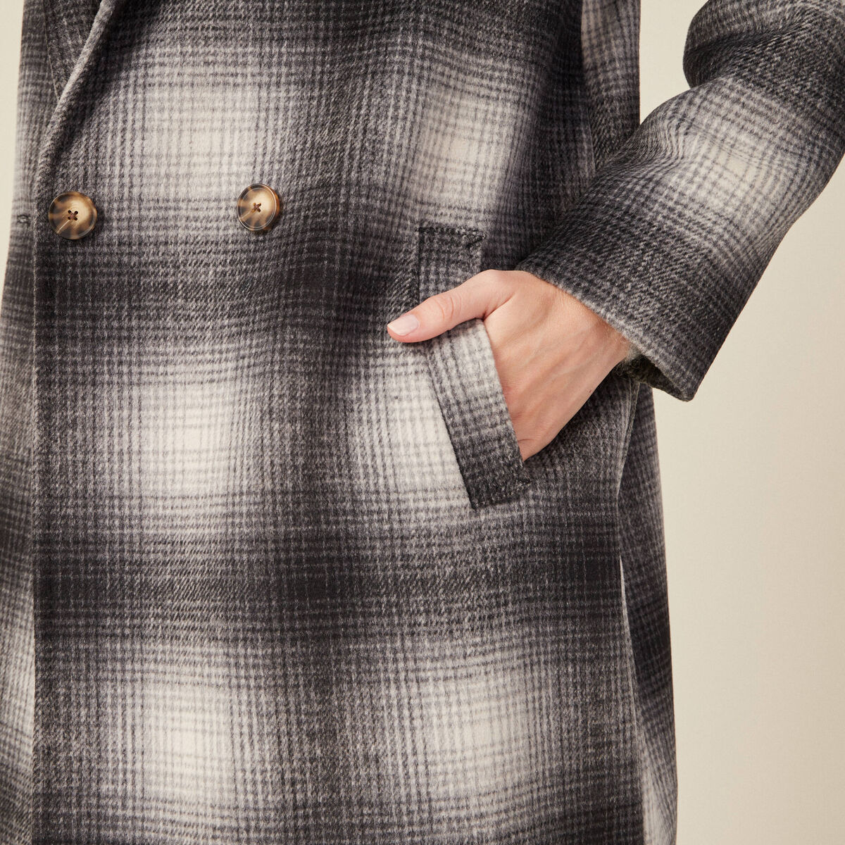 Manteau droit long noir femme