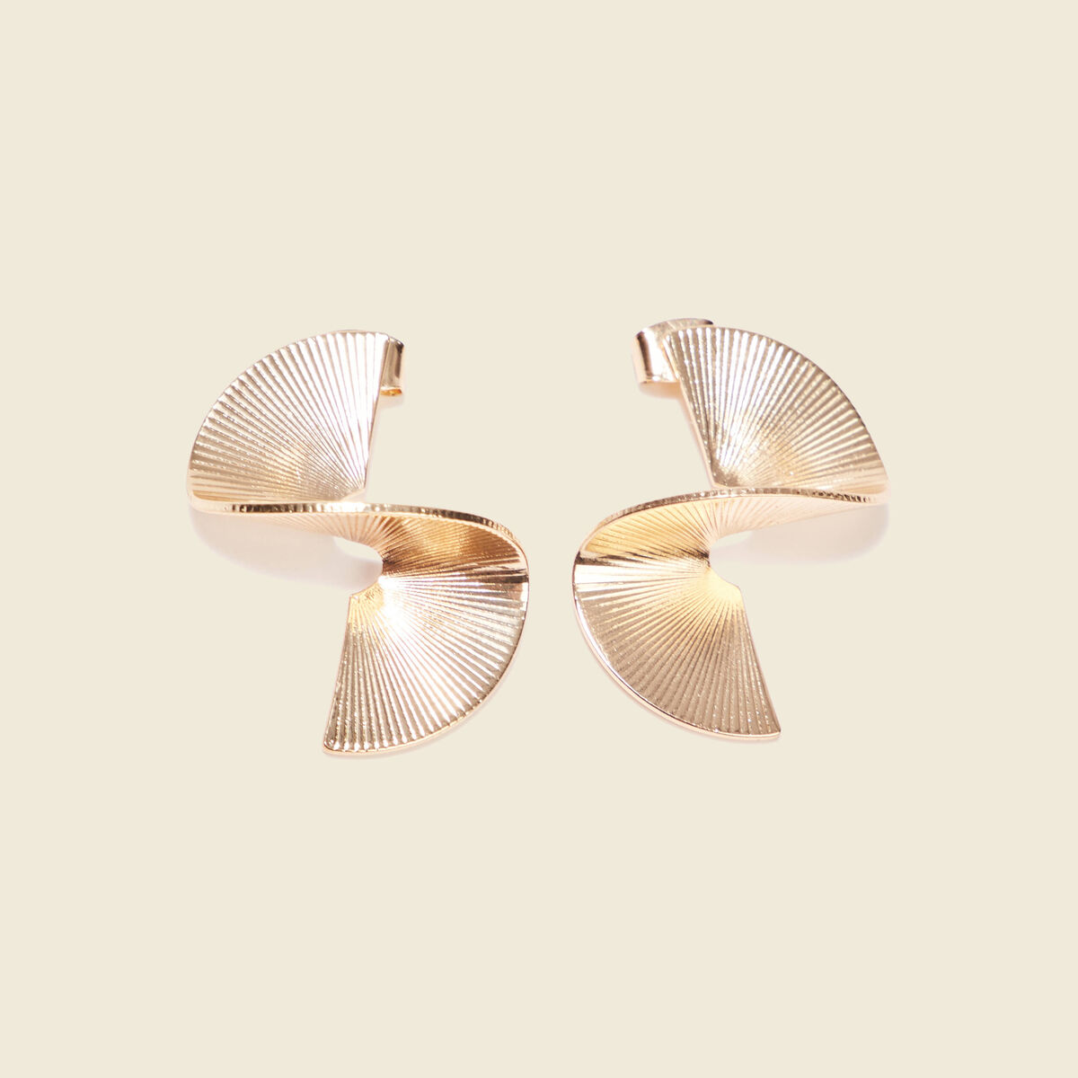 Boucles d'oreilles pendantes couleur or femme