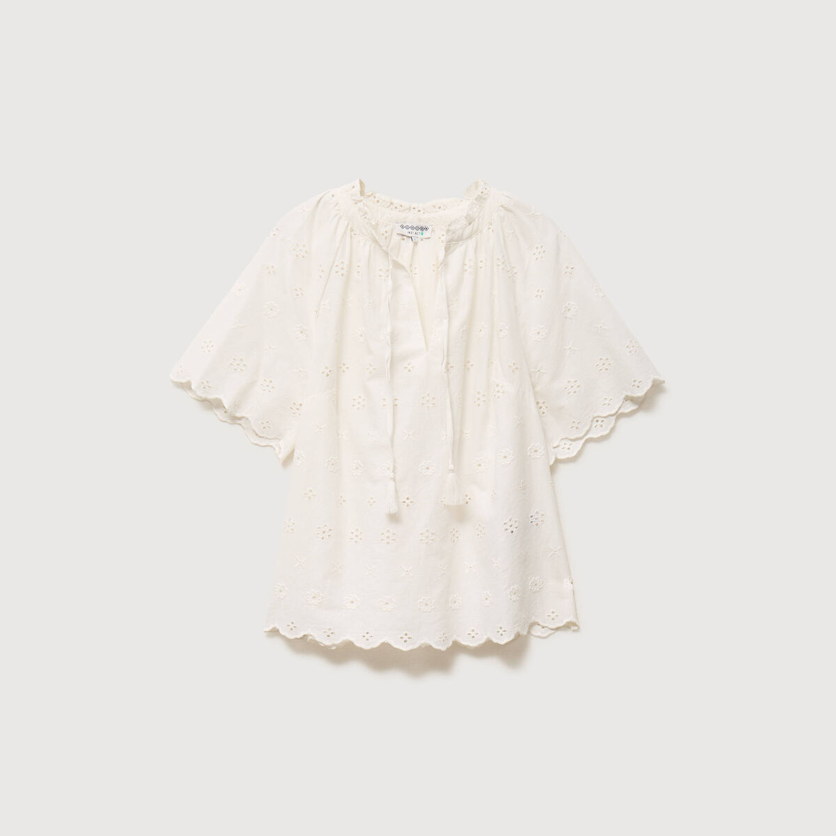 Blouse col v manches 3/4 en coton brod&eacute;e ecru femme