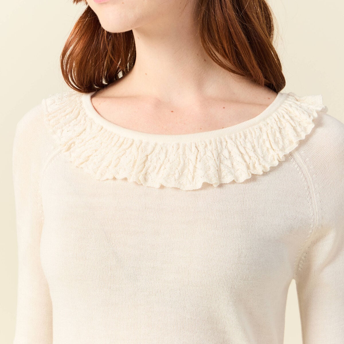 Pull col rond &agrave; volants manches longues ivoire femme