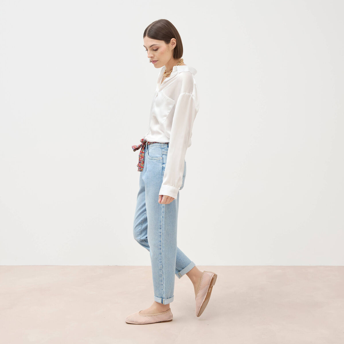 Jeans mom ceinture foulard denim bleach femme