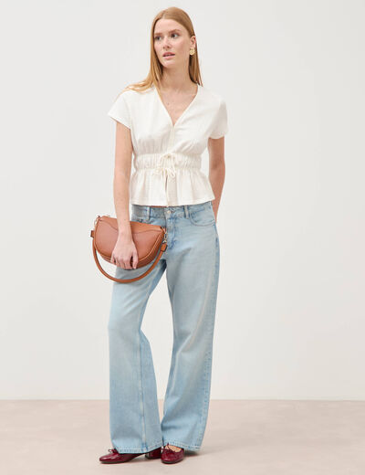 Blouse cintr&eacute;e col v manches courtes ecru femme