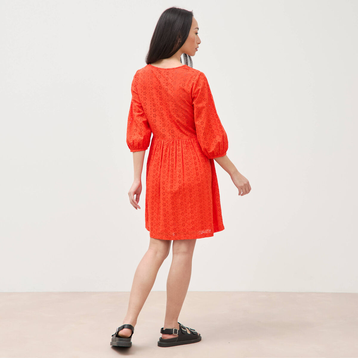 Robe droite courte col v manches 3/4 orange fonc&eacute; femme
