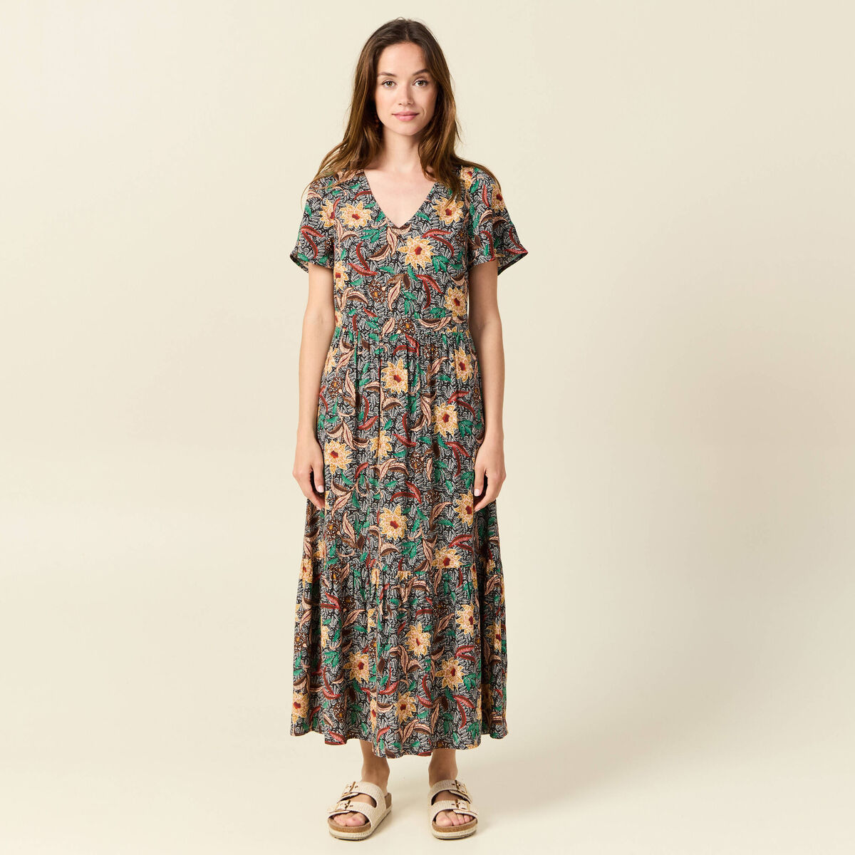 Robe longue évasée dos ouvert noir femme