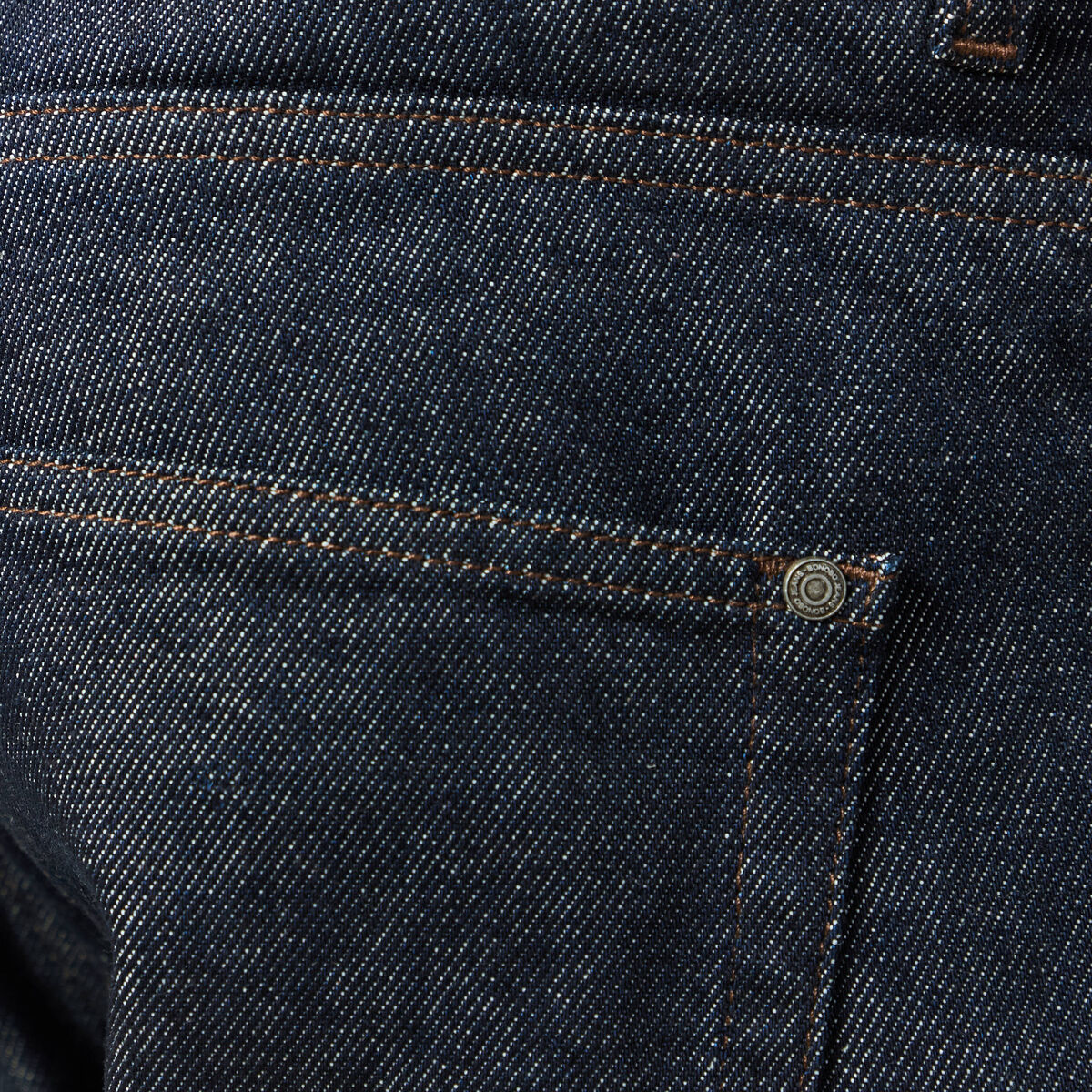 Jeans straight longueur 32 en coton denim brut rinse homme