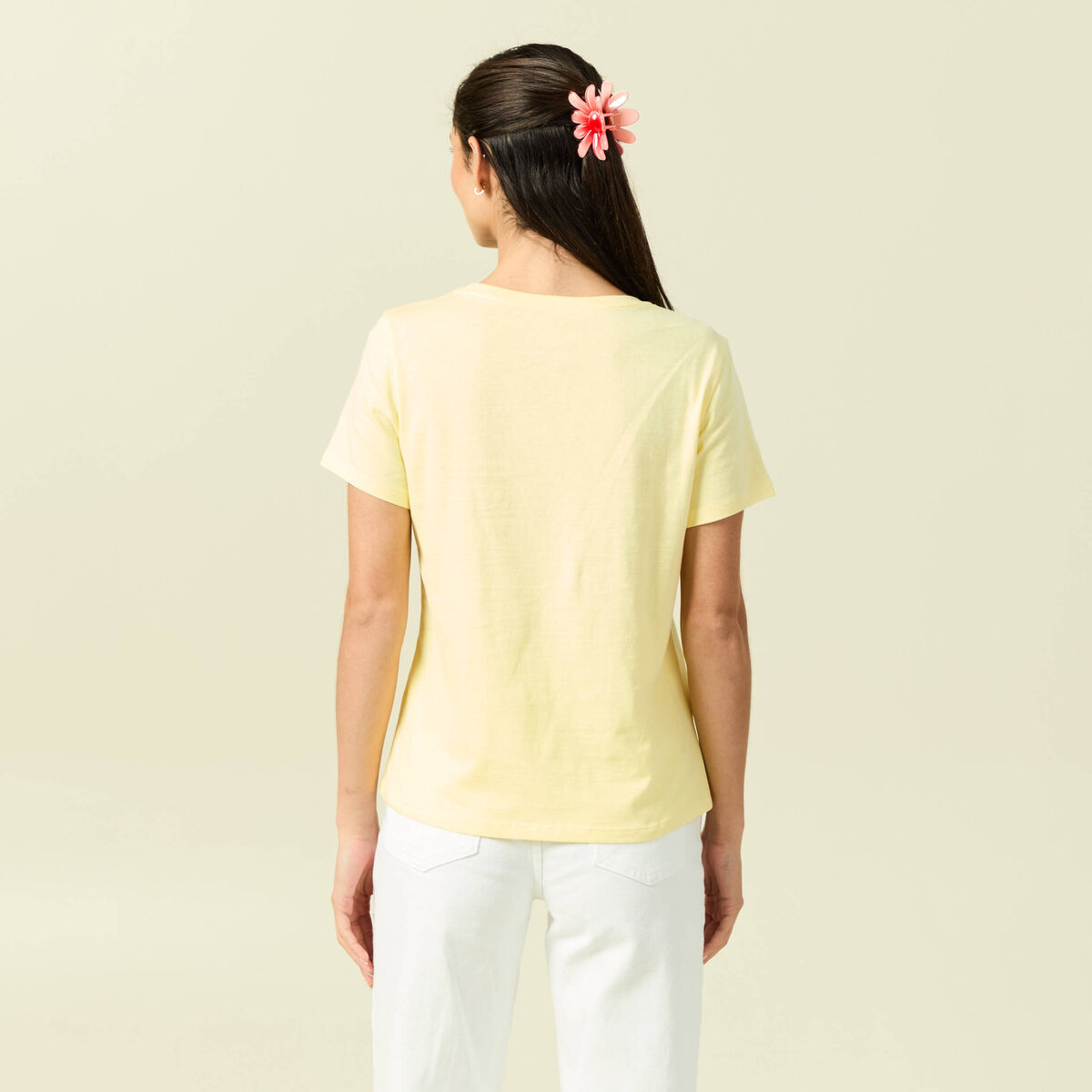 T-shirt cintr&eacute; col rond manches courtes jaune pastel femme