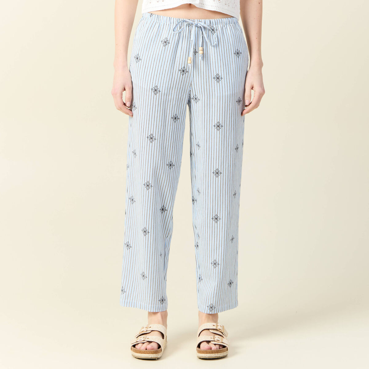 Pantalon droit 7/8&egrave;me bleu ciel femme