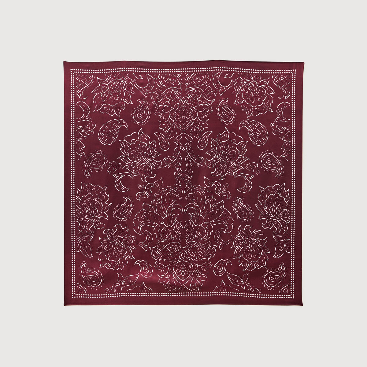 Foulard satin&eacute; bordeaux femme
