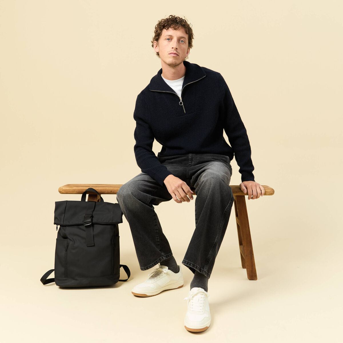 Jeans loose longueur 32 en coton denim noir homme
