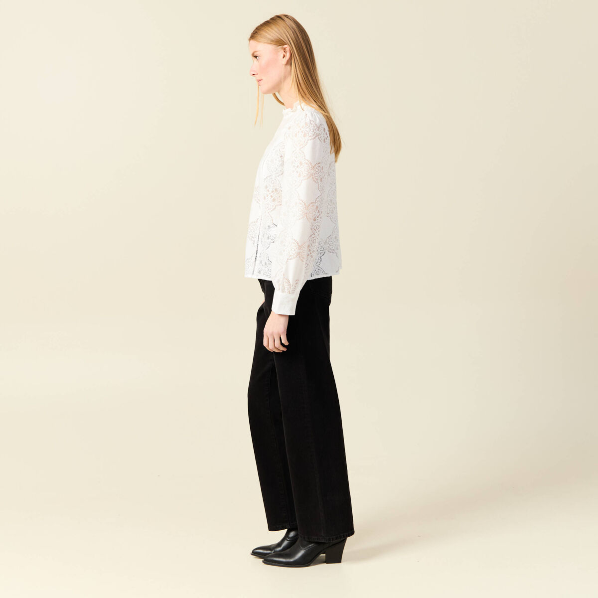 Blouse cintr&eacute;e dentelle manches longues ecru femme