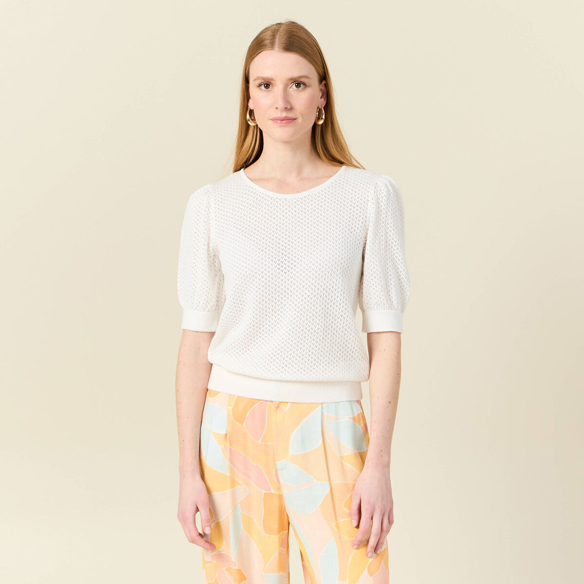 Pull manches courtes ajouré creme femme