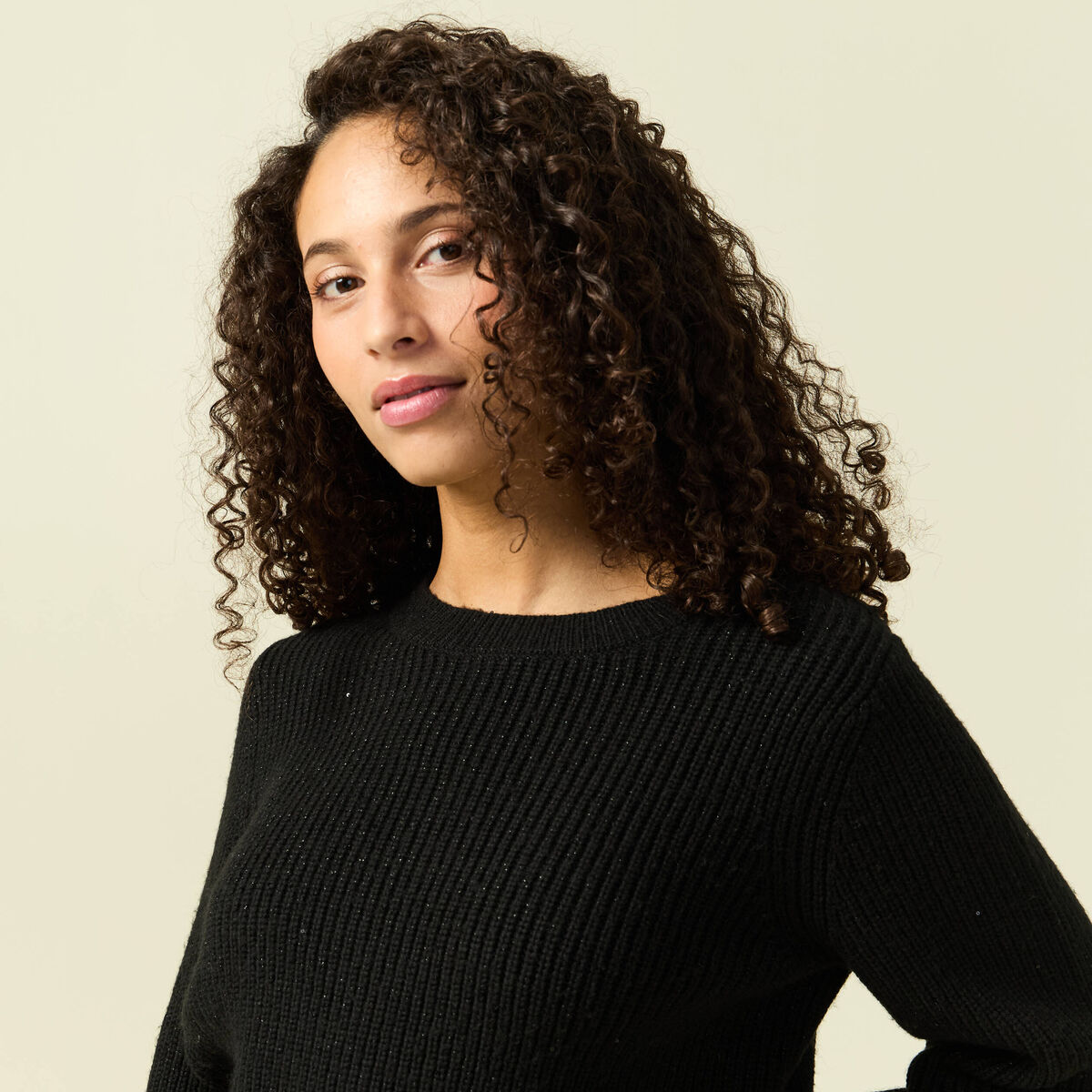 Pull manches longues col rond &agrave; sequins noir femme