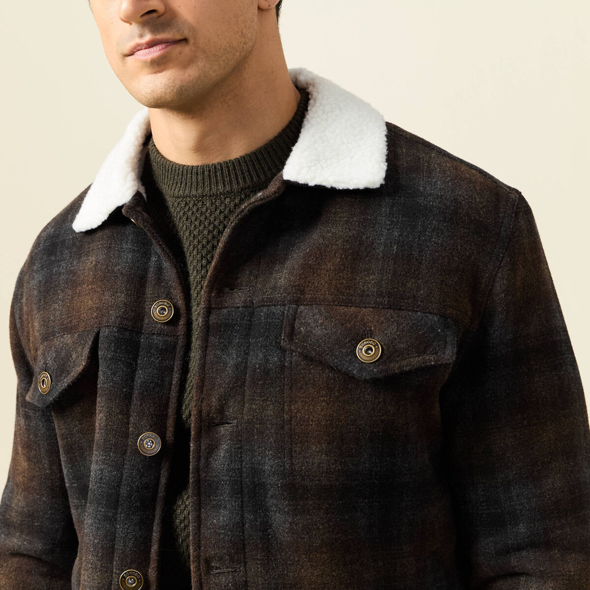 Veste droite courte col chemise marron fonc&eacute; homme