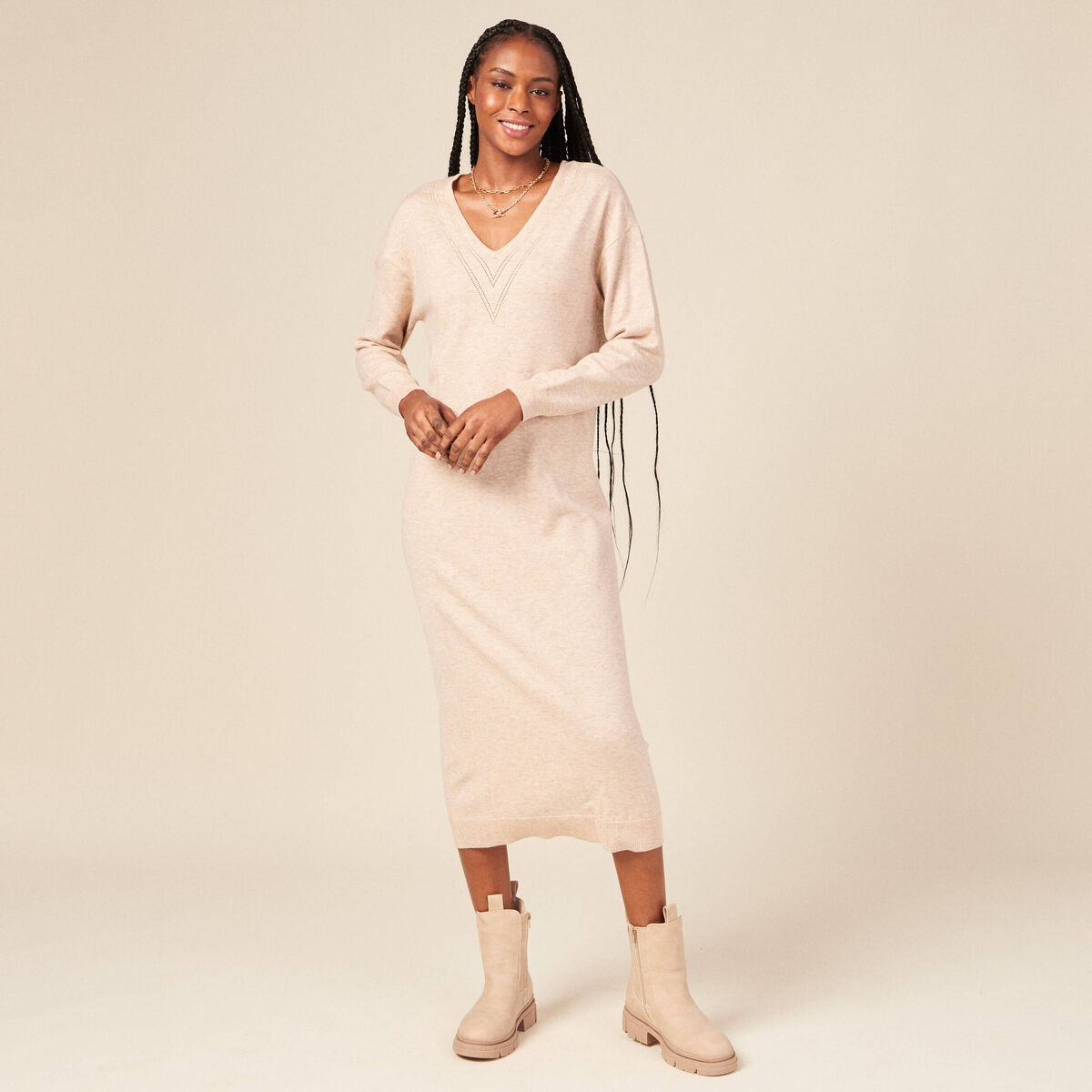 Robe cintr&eacute;e col v manches 3/4 creme femme