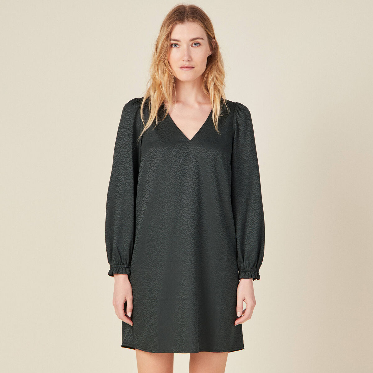 Robe droite col en V satin vert foncé femme