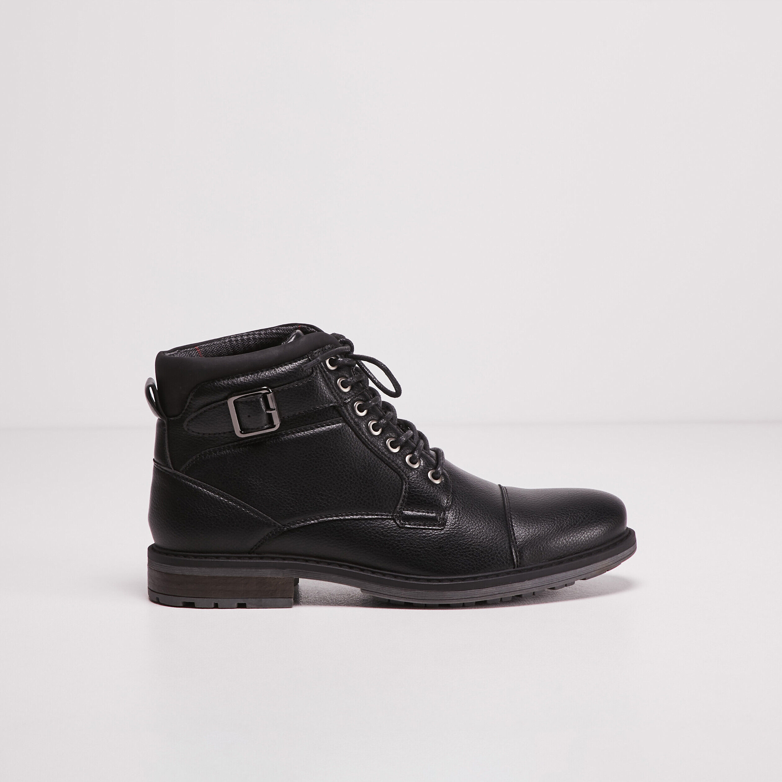 bottine noir homme plate
