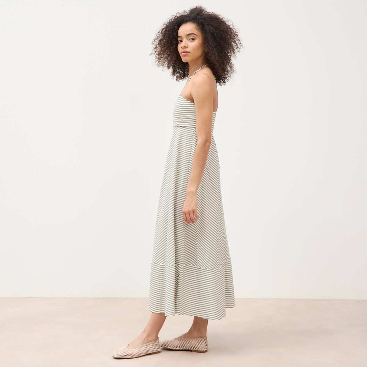 Robe longue &eacute;vas&eacute;e &agrave; bretelles bleu gris femme