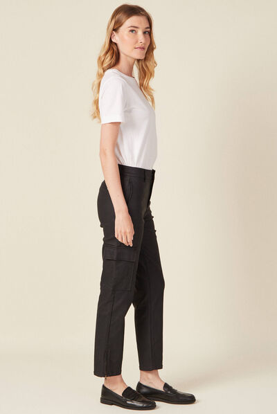 Jeans cargo 7/8ème enduit denim noir enduit femme