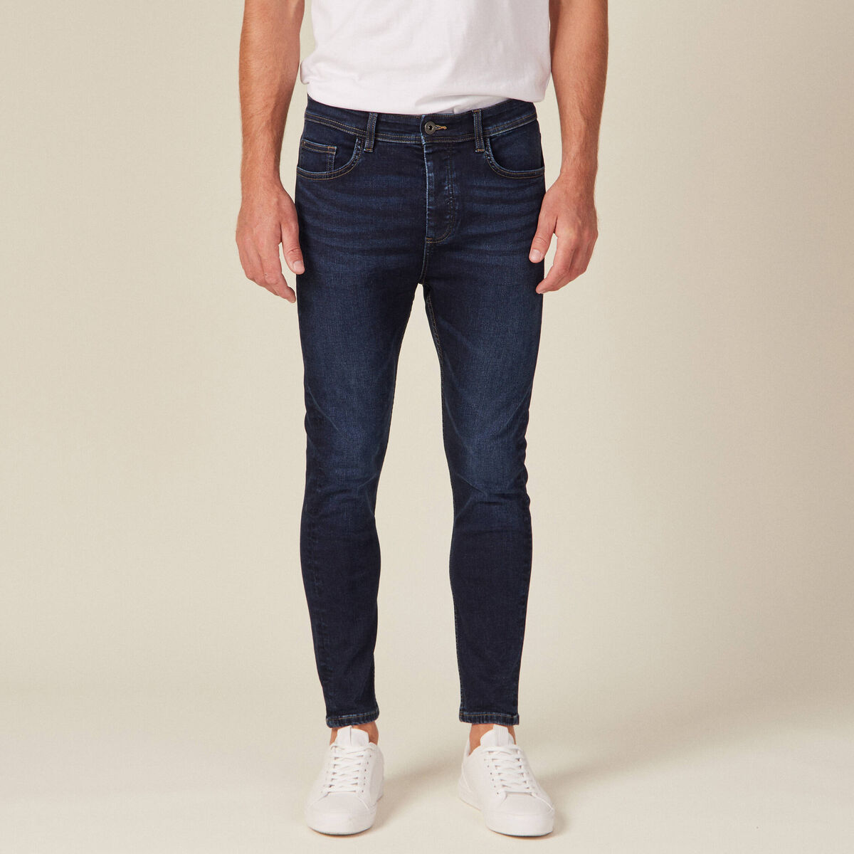 Jeans tapered 5 poches denim brut homme