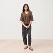 Pull droit col rond manches courtes marron femme