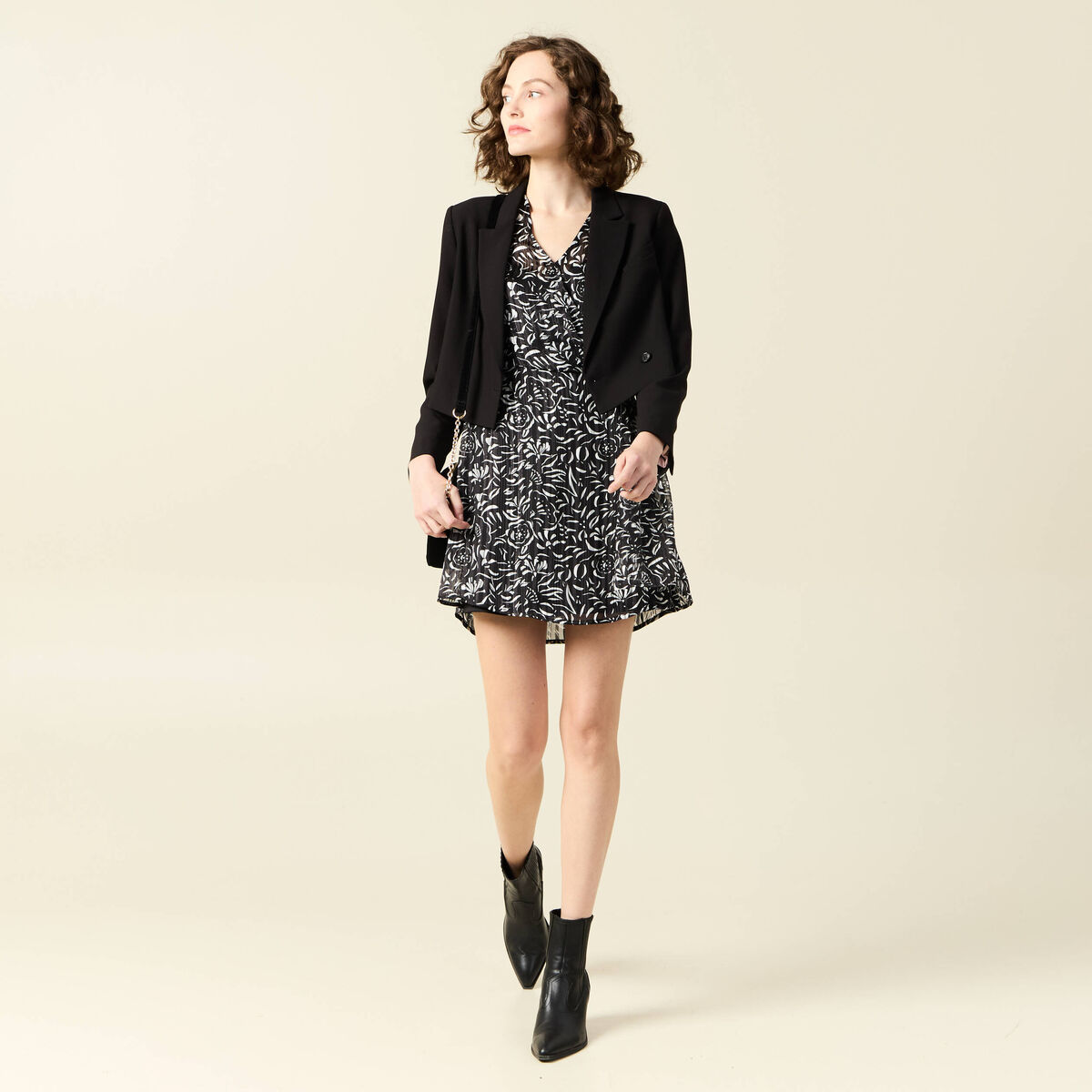 Robe évasée manches longues noir femme