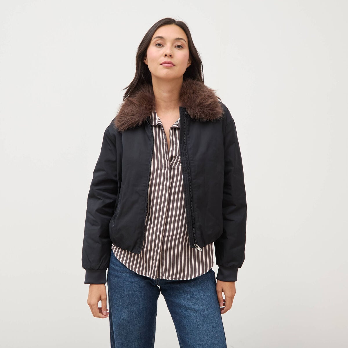 Blouson ample court col classique noir femme