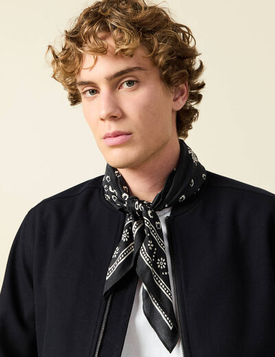 Foulard satin&eacute; noir homme