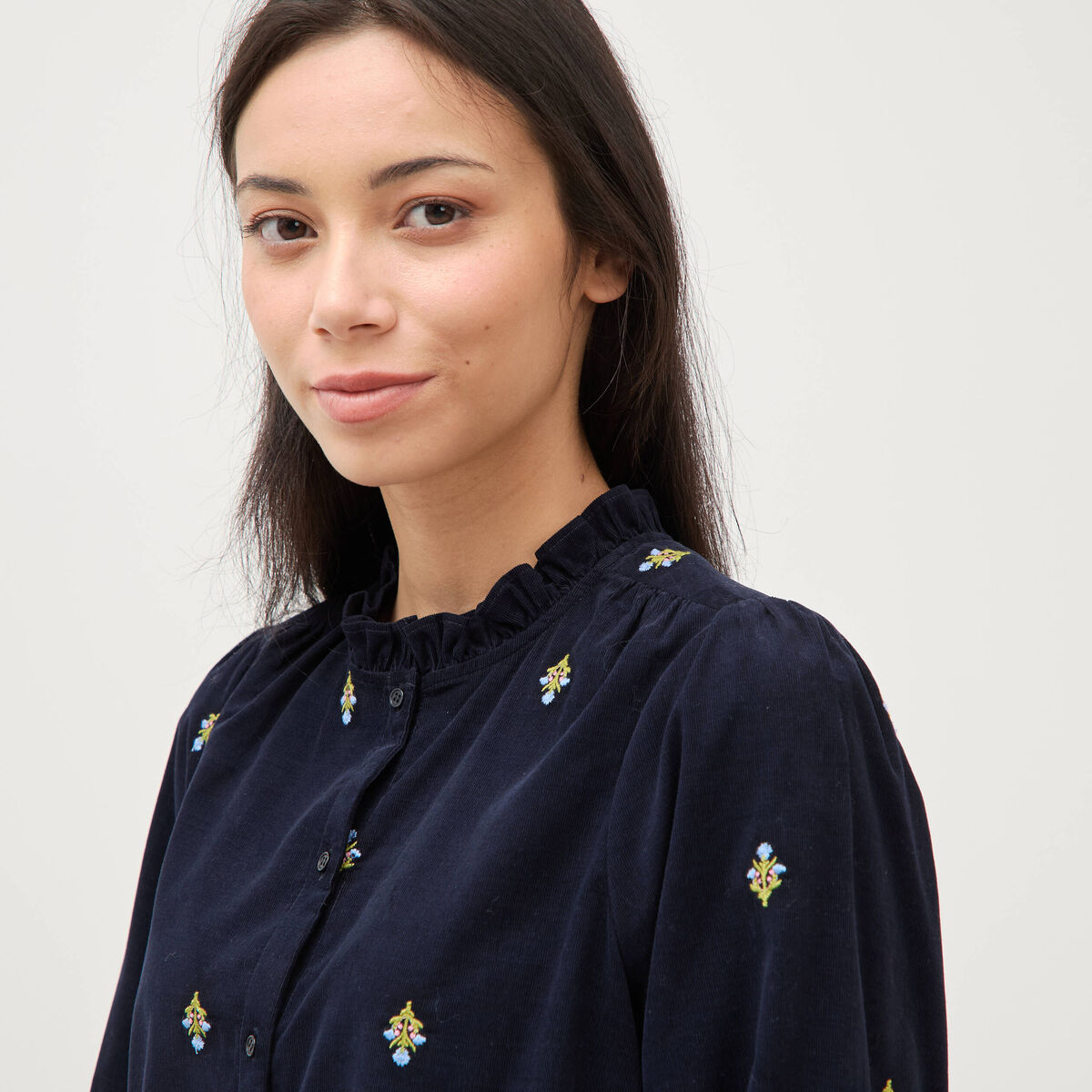 Chemise en coton avec broderie bleu marine femme