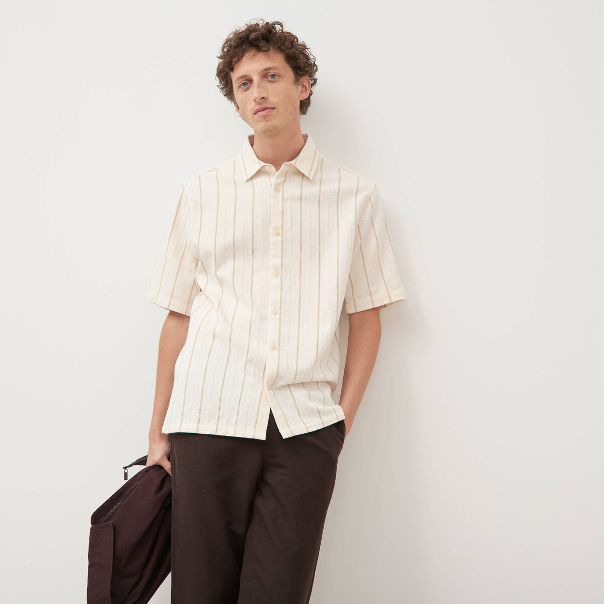 Chemise ray&eacute;e manches courtes ecru homme