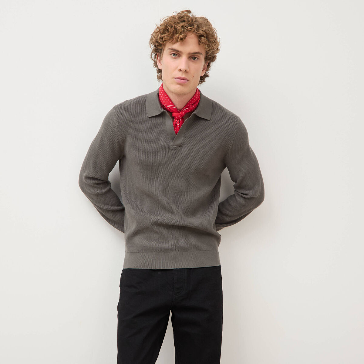 Pull manches longues vert fonc&eacute; homme