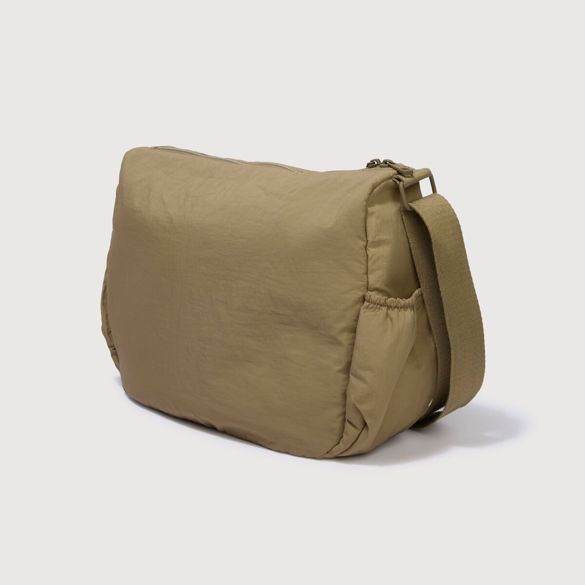 Besace bandouli&egrave;re pliss&eacute;e vert olive femme