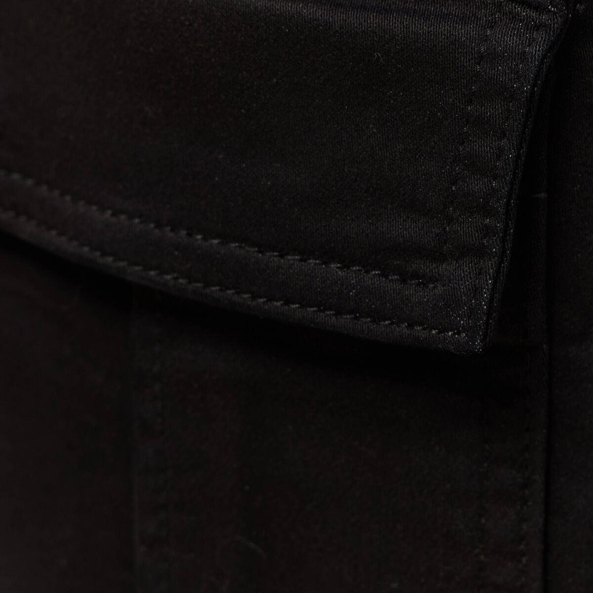 Pantalon battle bas resserr&eacute; noir homme