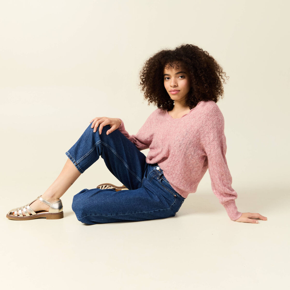 Gilet ajour&eacute; col V manches longues rose pastel femme