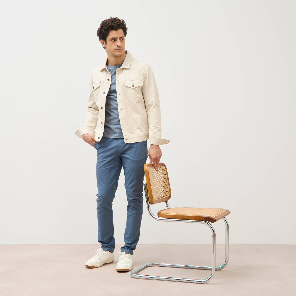 Pantalon chino slim bleu fonc&eacute; homme