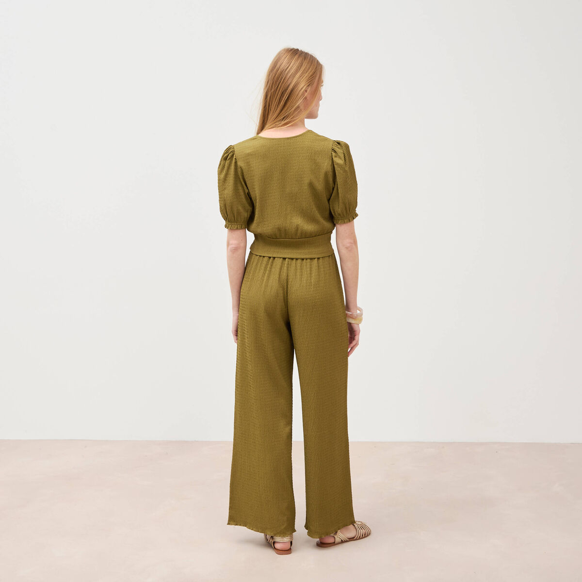 Blouse cropped manches courtes vert kaki femme