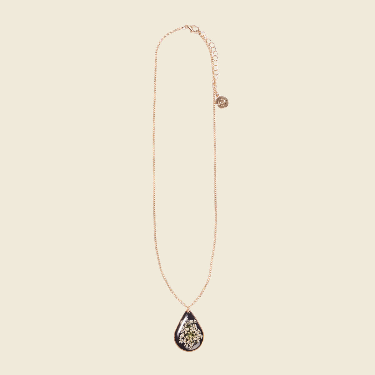 Collier avec pendentif noir femme
