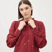 Chemise manches longues en coton brod&eacute;e bordeaux femme