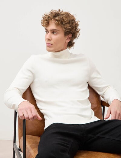 Pull fin col montant manches longues ecru homme