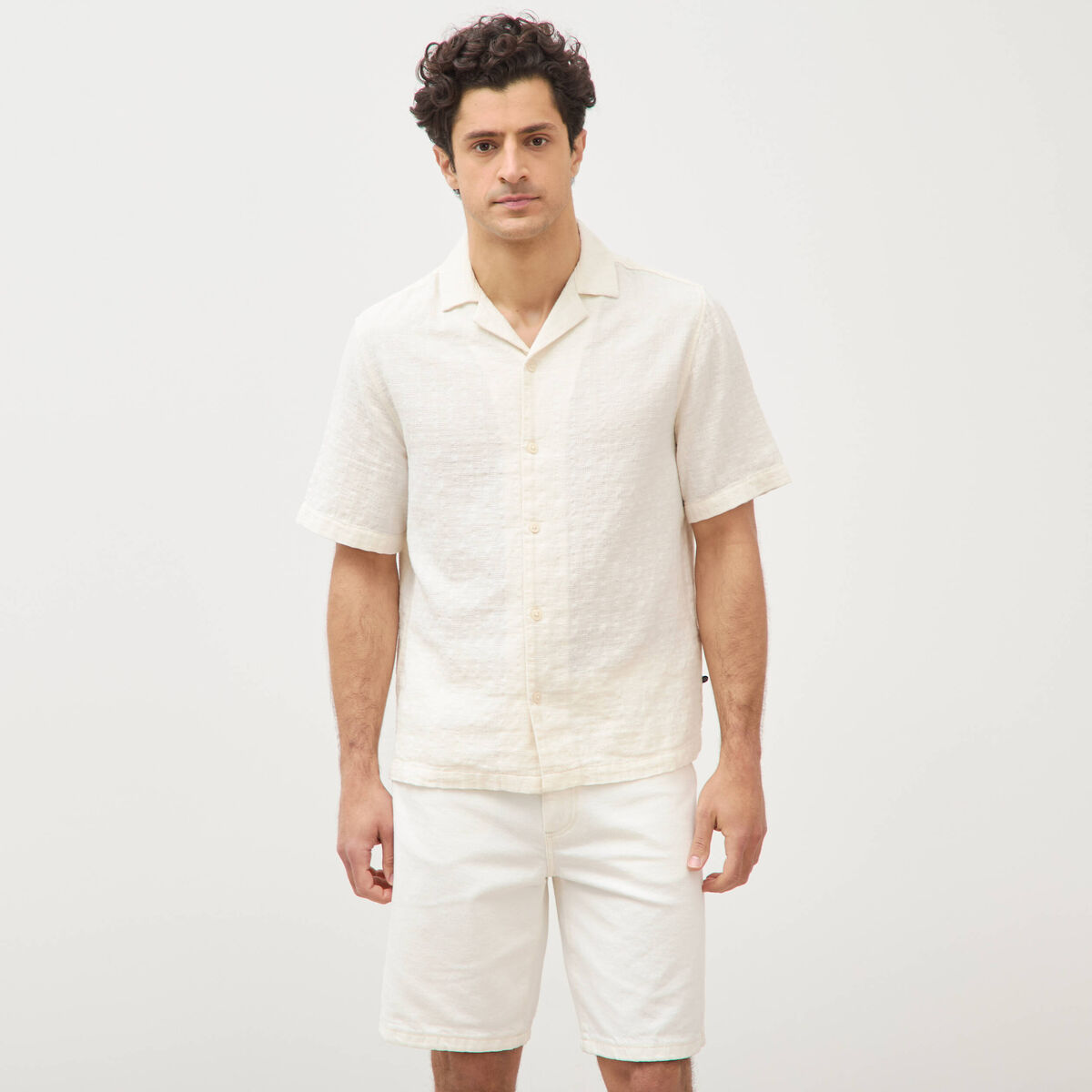 Col boyfriend manches courtes en coton ecru homme